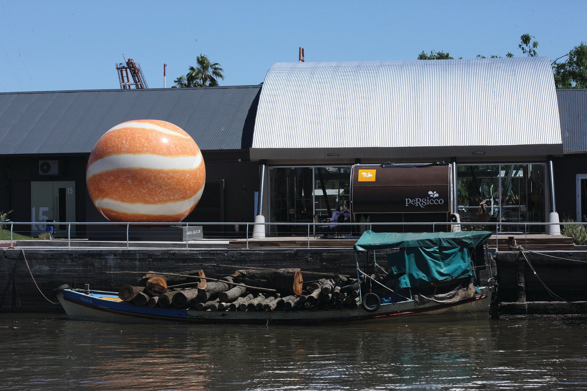 (118) Instalación Casa FOA. Puerto de Frutos Tigre, Buenos Aires, Argentina, 2008.jpg